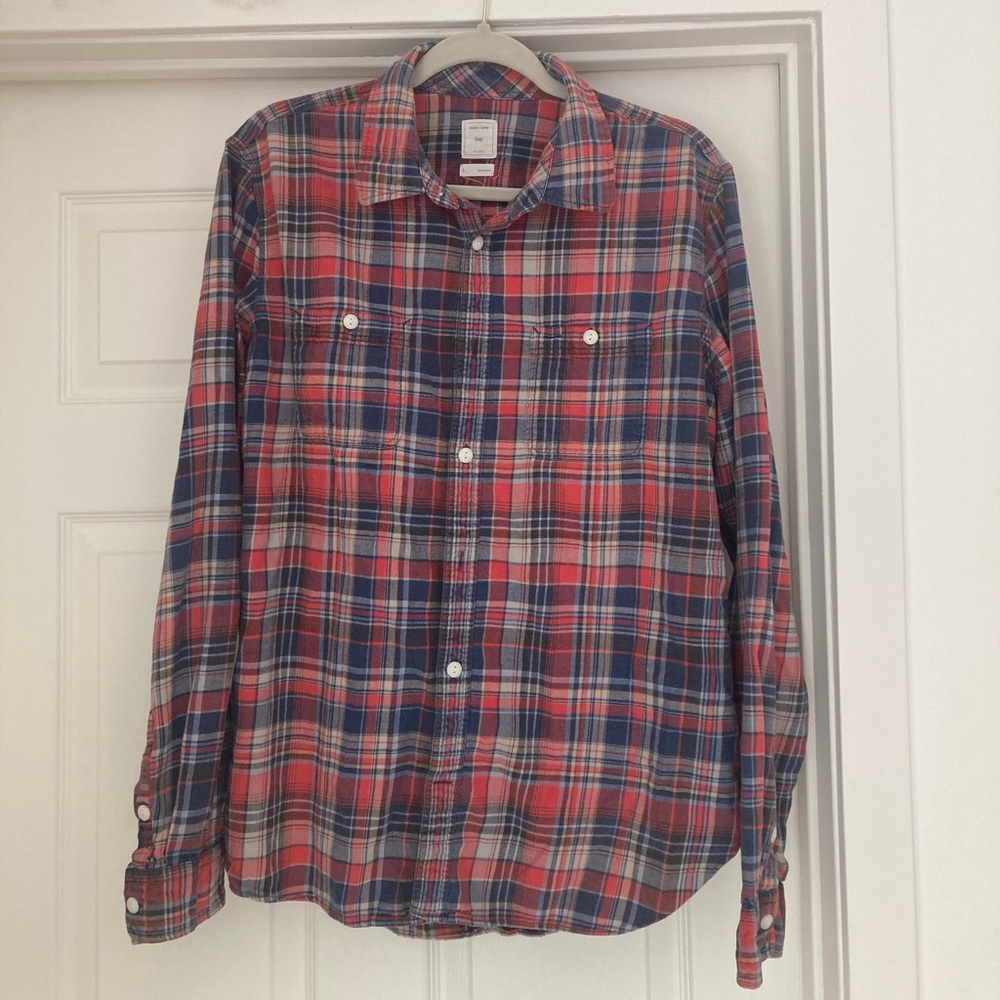 Classic Gap Men’s 100% Cotton Plaid Shirt